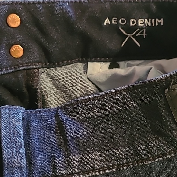 American Eagle Artist Crop Ripped Jeans - Picture 7 of 8